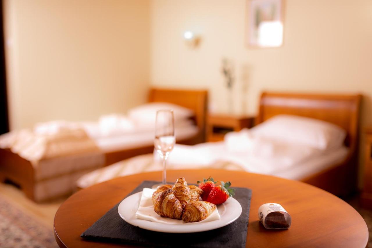 Septimia Hotels & Spa Resort 奥多尔黑塞库耶斯克 外观 照片