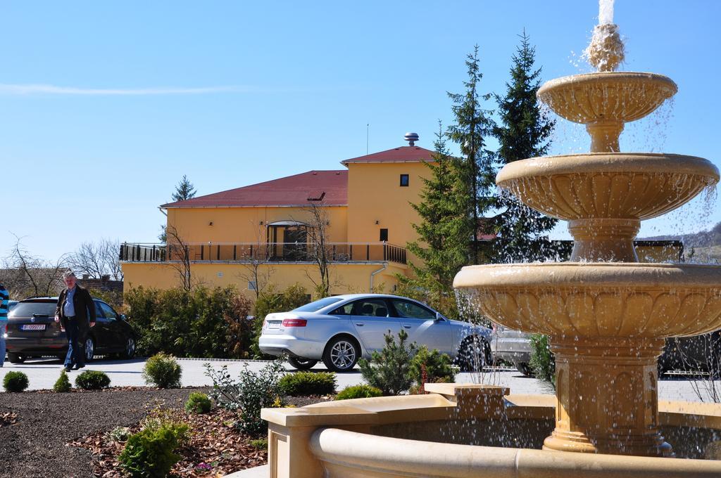 Septimia Hotels & Spa Resort 奥多尔黑塞库耶斯克 外观 照片